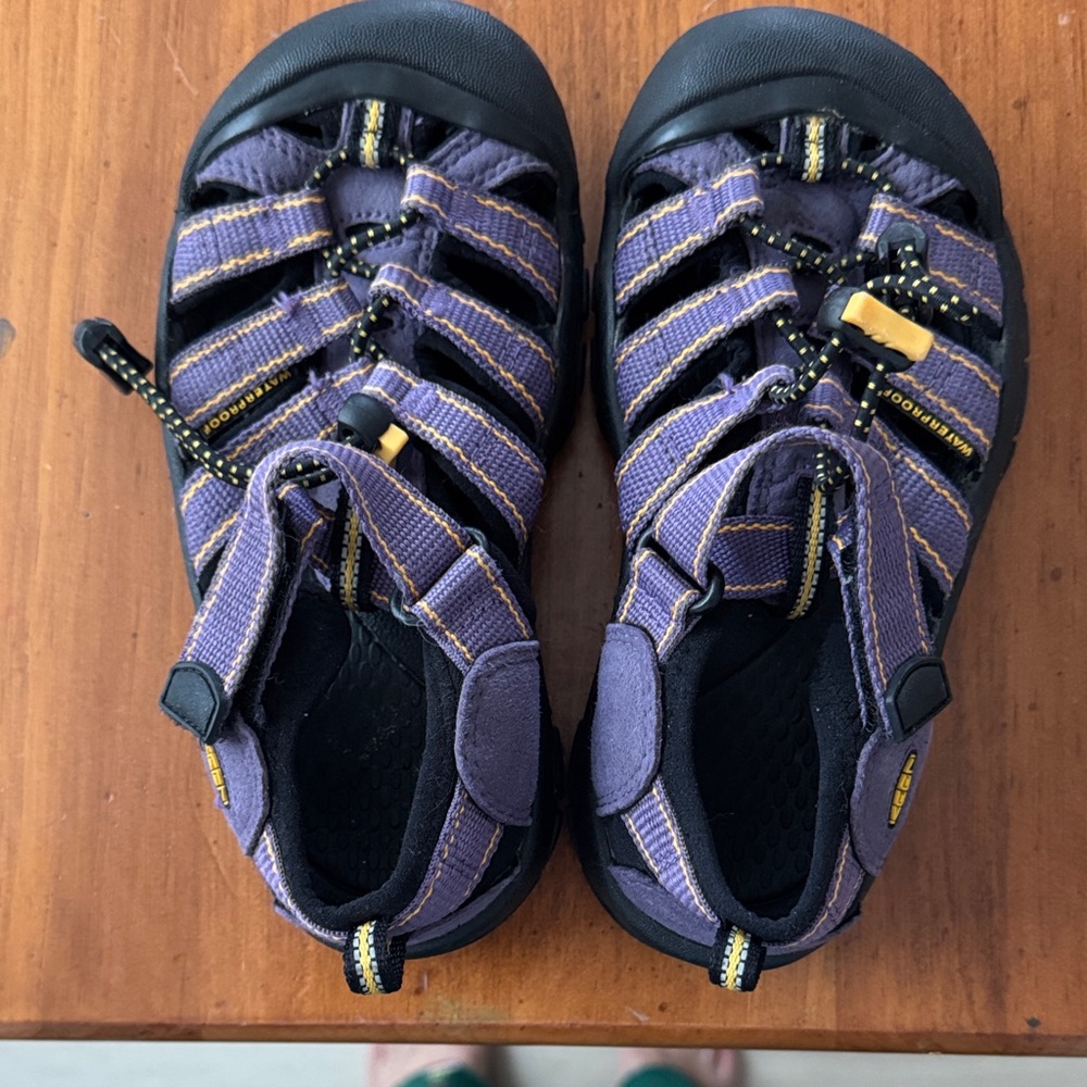 Keen Kids Purple and Black Sandals